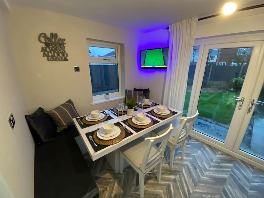 Wharfedale Lodge- Bungalow-3 Bed, 2 Bath, Amazing! Thornton  ภายนอก รูปภาพ